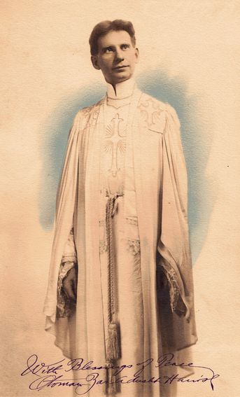 ainyahita 1913 003 hanish kontrast 72dpi
